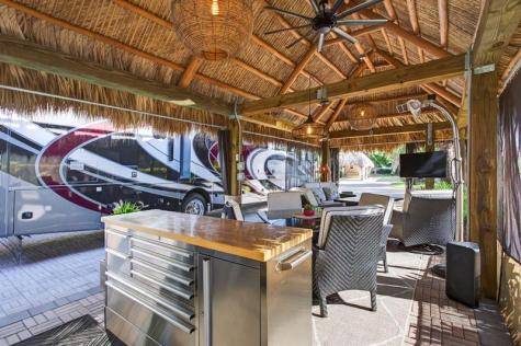 6 S Cortez Drive Margate FL 33068