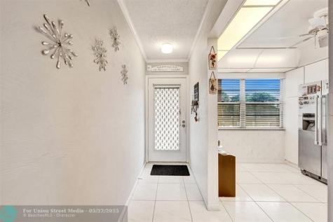 2801 Victoria Way Coconut Creek FL 33066