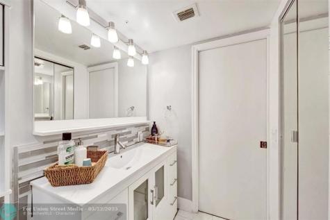 2801 Victoria Way Coconut Creek FL 33066