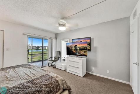 2801 Victoria Way Coconut Creek FL 33066