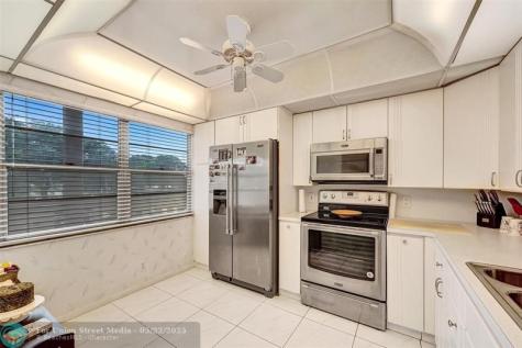 2801 Victoria Way Coconut Creek FL 33066