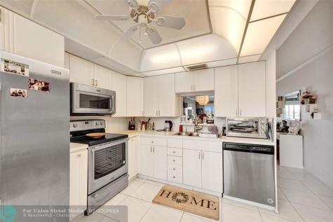 2801 Victoria Way Coconut Creek FL 33066