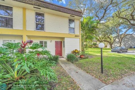 3300 Atlanta Street Hollywood FL 33021