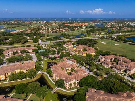 5020 Fairways Circle Vero Beach FL 32967