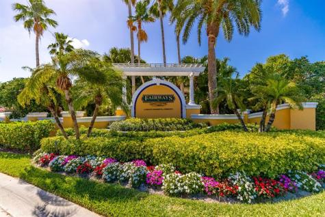 5020 Fairways Circle Vero Beach FL 32967
