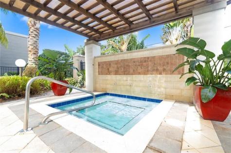 2401 NE 65th Street Fort Lauderdale FL 33308