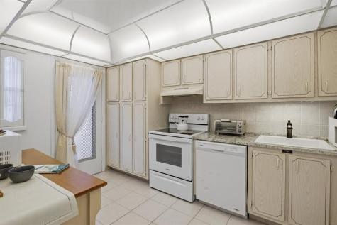 2991 NW 46 Avenue Lauderdale Lakes FL 33313