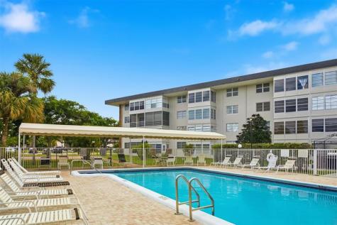2991 NW 46 Avenue Lauderdale Lakes FL 33313