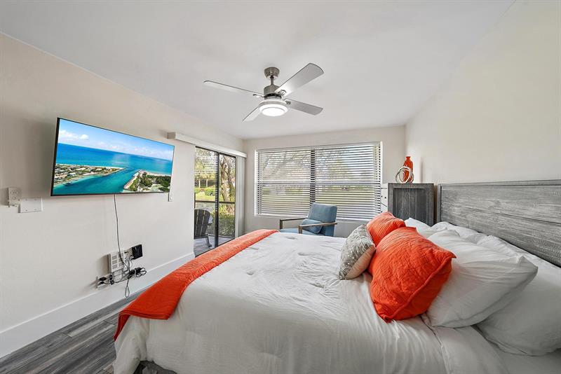 6928 Briarlake Palm Beach Gardens FL 33418