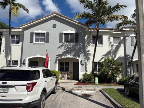 1571 SE 31st Court Homestead FL 33035