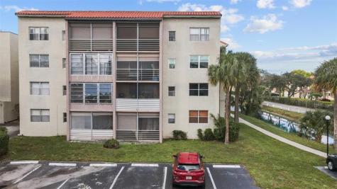 1830 N Lauderdale Avenue North Lauderdale FL 33068