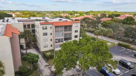 1830 N Lauderdale Avenue North Lauderdale FL 33068