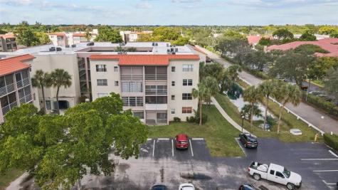 1830 N Lauderdale Avenue North Lauderdale FL 33068