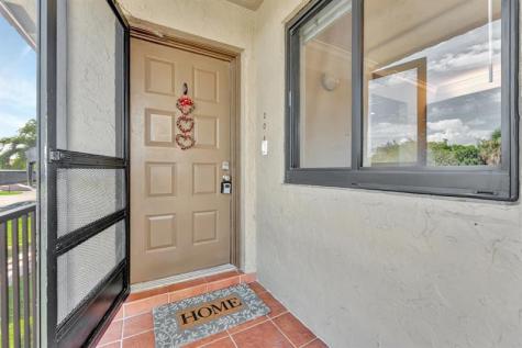 334 Lakeview Drive Weston FL 33326