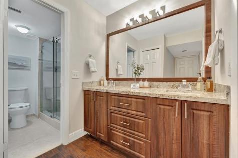 334 Lakeview Drive Weston FL 33326