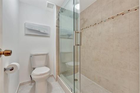 334 Lakeview Drive Weston FL 33326