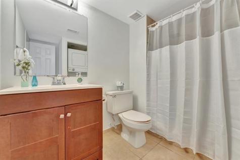 334 Lakeview Drive Weston FL 33326