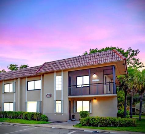 334 Lakeview Drive Weston FL 33326