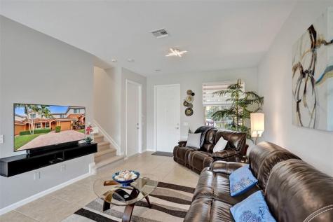 7463 Sarentino Lane Boynton Beach FL 33437