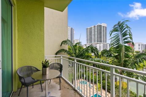 313 NE 2nd Street Fort Lauderdale FL 33301