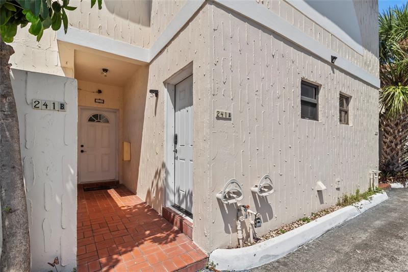 241 SE 11th Avenue Pompano Beach FL 33060