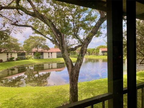 10851 Palm Lake Avenue Boynton Beach FL 33437