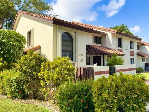 10851 Palm Lake Avenue Boynton Beach FL 33437