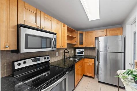 1040 SE 4th Avenue Deerfield Beach FL 33441