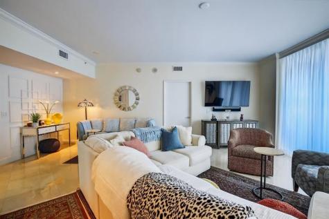 333 Las Olas Way Fort Lauderdale FL 33301