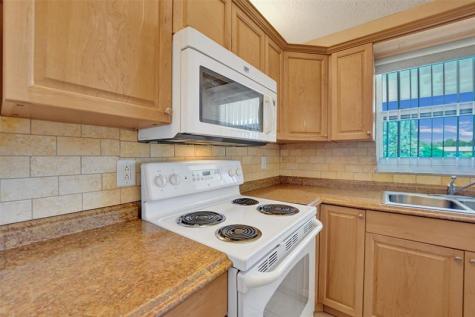 1300 N 12th Court Hollywood FL 33019