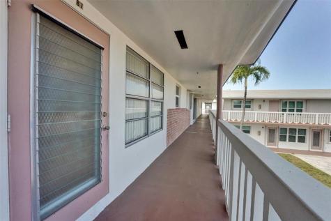 1300 N 12th Court Hollywood FL 33019