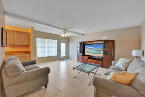 1300 N 12th Court Hollywood FL 33019