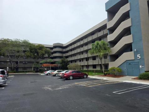 1001 Colony Point Circle Pembroke Pines FL 33026