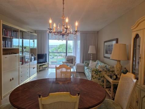 1001 Colony Point Circle Pembroke Pines FL 33026