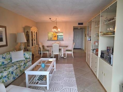 1001 Colony Point Circle Pembroke Pines FL 33026