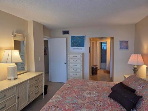 1001 Colony Point Circle Pembroke Pines FL 33026