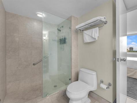 2670 E Sunrise Boulevard Fort Lauderdale FL 33304