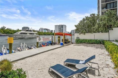 2670 E Sunrise Boulevard Fort Lauderdale FL 33304