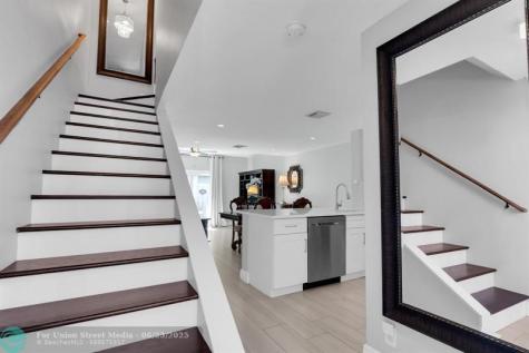 1869 NE 15th Avenue Fort Lauderdale FL 33305