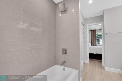 1869 NE 15th Avenue Fort Lauderdale FL 33305