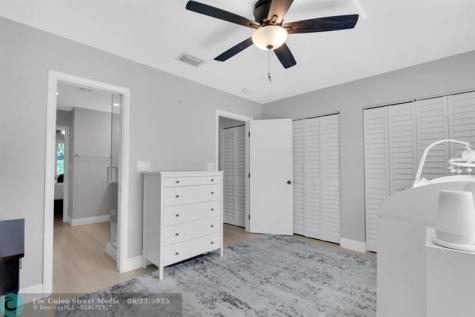 1869 NE 15th Avenue Fort Lauderdale FL 33305