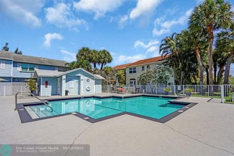 1869 NE 15th Avenue Fort Lauderdale FL 33305