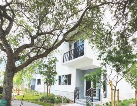 400 SE 22nd Street Fort Lauderdale FL 33316