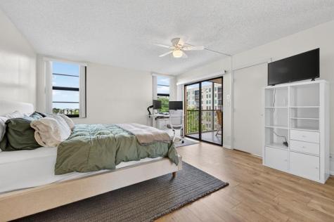 2205 S Cypress Bend Drive Pompano Beach FL 33069