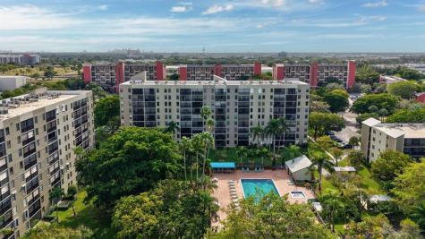 2205 S Cypress Bend Drive Pompano Beach FL 33069