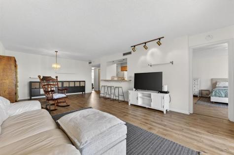 2205 S Cypress Bend Drive Pompano Beach FL 33069