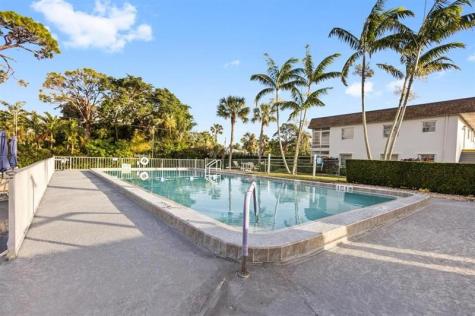 2950 SE Ocean Boulevard Stuart FL 34996
