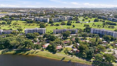 2903 N Palm Aire Drive (VILLA) Pompano Beach FL 33069