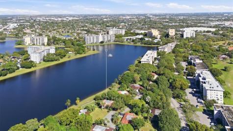2903 N Palm Aire Drive (VILLA) Pompano Beach FL 33069