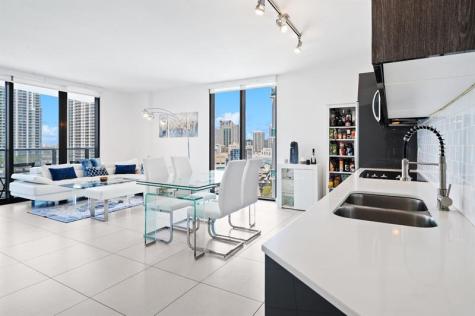 31 SE 6th Street Miami FL 33131